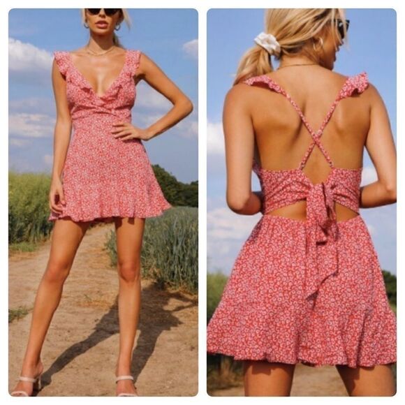 Flirty, sexy red floral ruffled romper - L - Picture 1 of 14